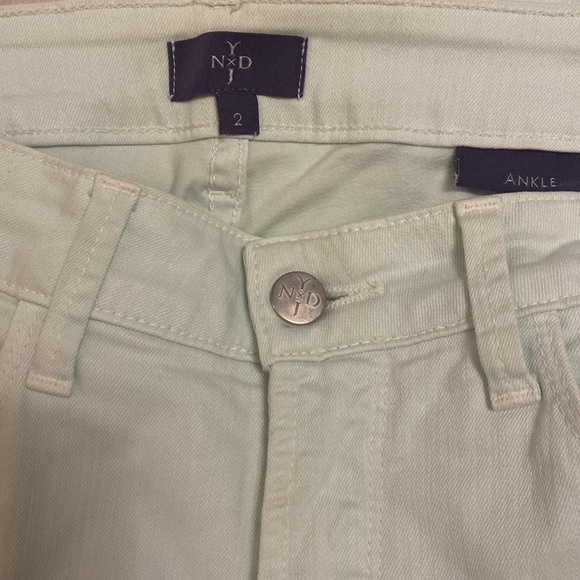 SALE🎈Like-New NYDJ Spring/Summer Jeans - Picture 3 of 6